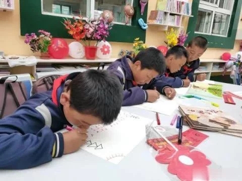 甘肃省红十字会99公益志愿服务项目在桑科镇中心小学开展